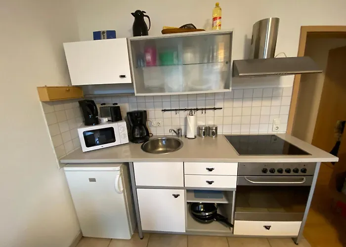 Apartment Kuestengold Ruhig, Familenfreundlich, Mit Terrasse Und Gem Garten Im Eg